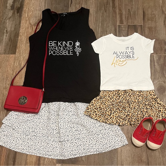 Red sneakers - Picture 3 of 4